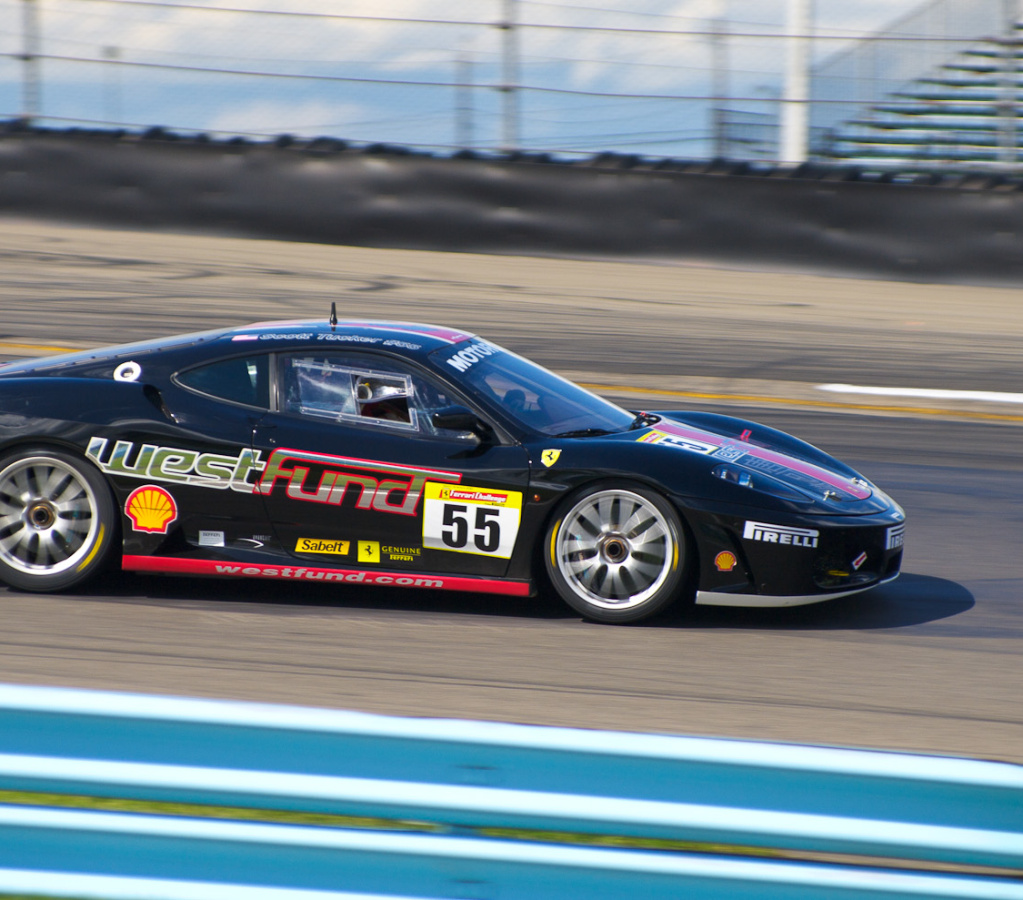 ArtOfFerrari2010-094