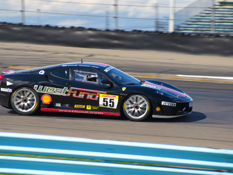 ArtOfFerrari2010-094