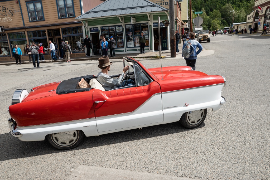 201806 Alaska-388 local in Nash Metropolitan.jpg