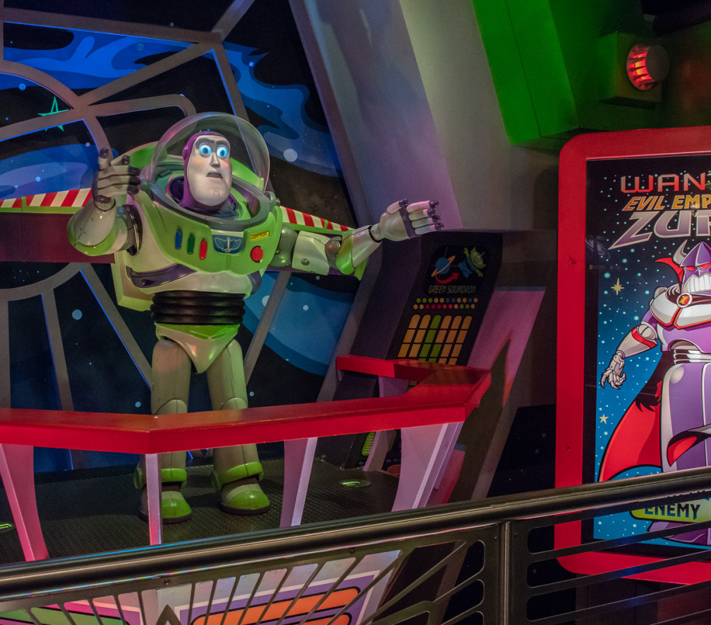 Buzz Lightyear queue