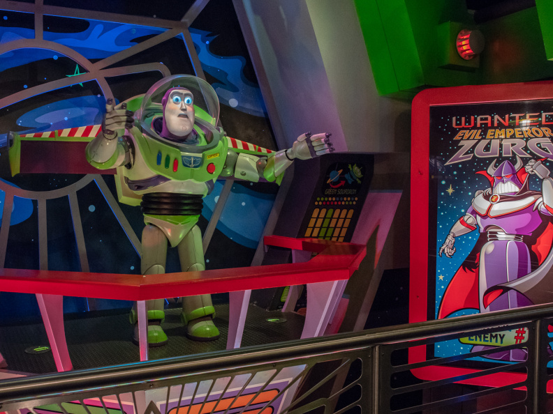 Buzz Lightyear queue