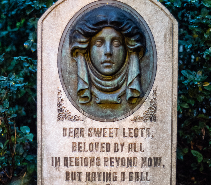 Madame Leota tombstone