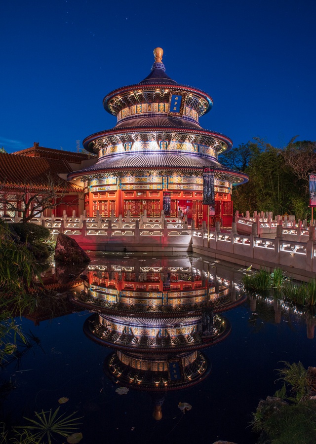 201901 WDW-096 Temple of Heaven in China pavilion.jpg
