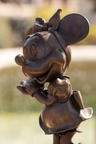 Minnie statue