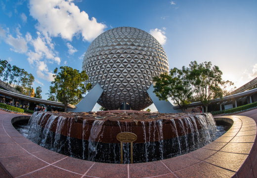 Spaceship Earth and fountain