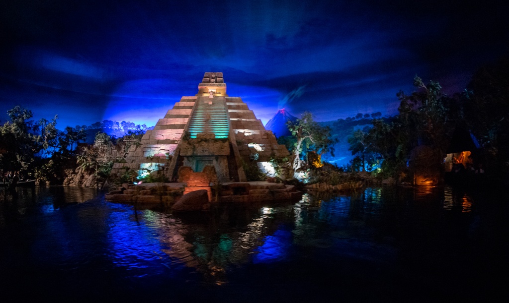 201901 WDW-557 Mexico pyramid from Grand Fiesta Tour.jpg