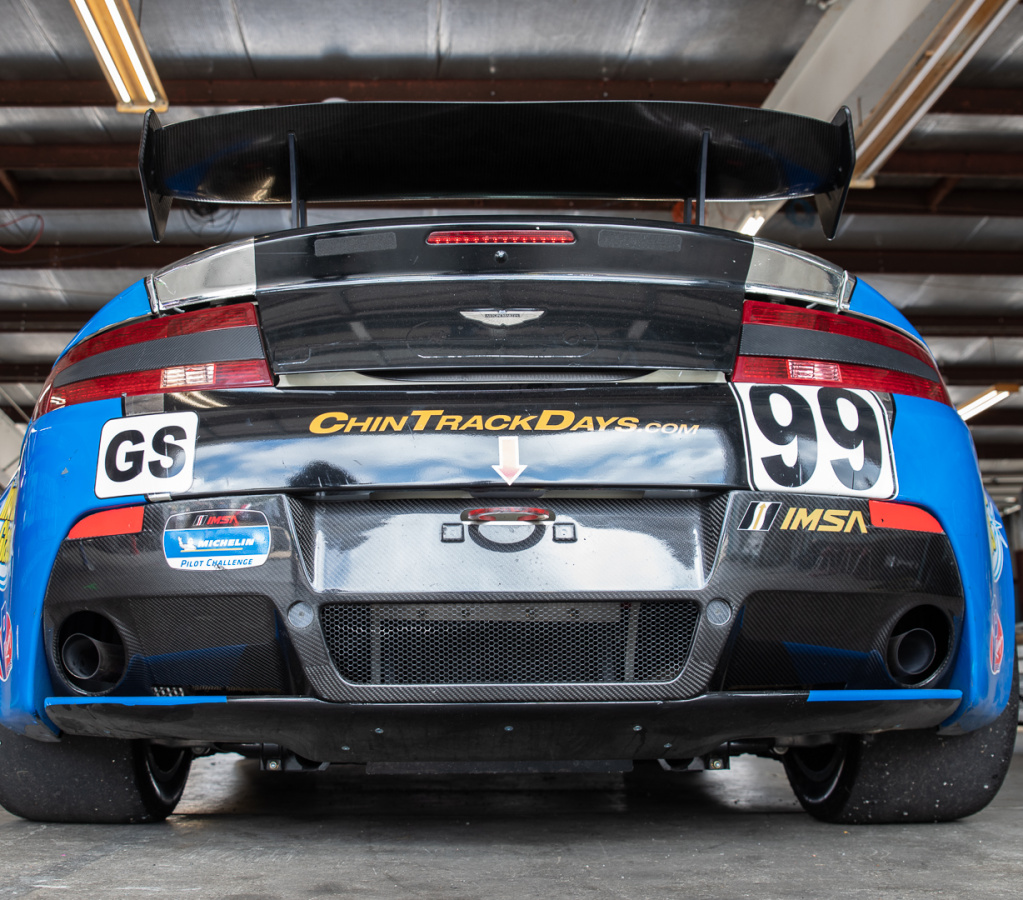 Automatic Racing Aston Martin V8 Vantage GT4