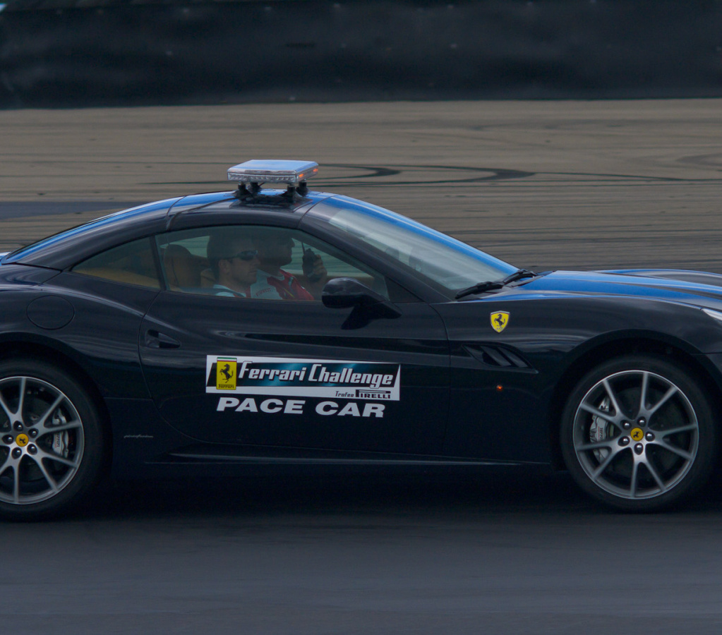 ArtOfFerrari2010-090