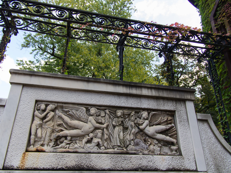 SonnenbergGardens2012-03