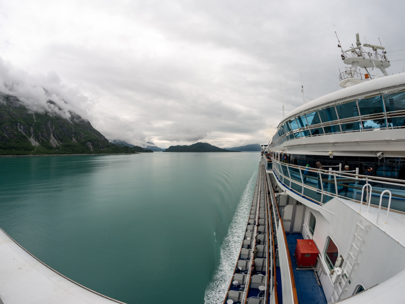passing through Tarr Inlet