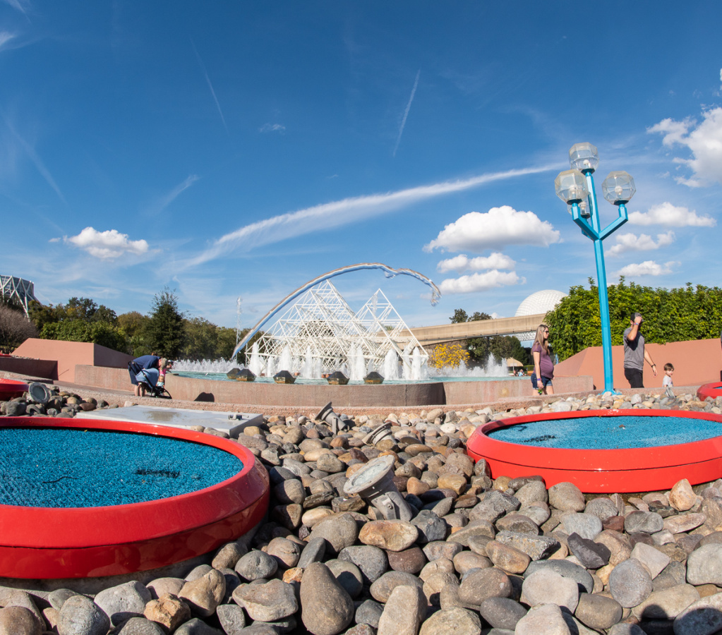 Leapfrog fountains at Imagination Pavilion