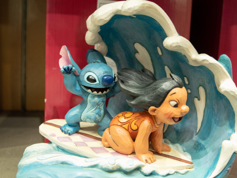 Lilo and Stitch surfing