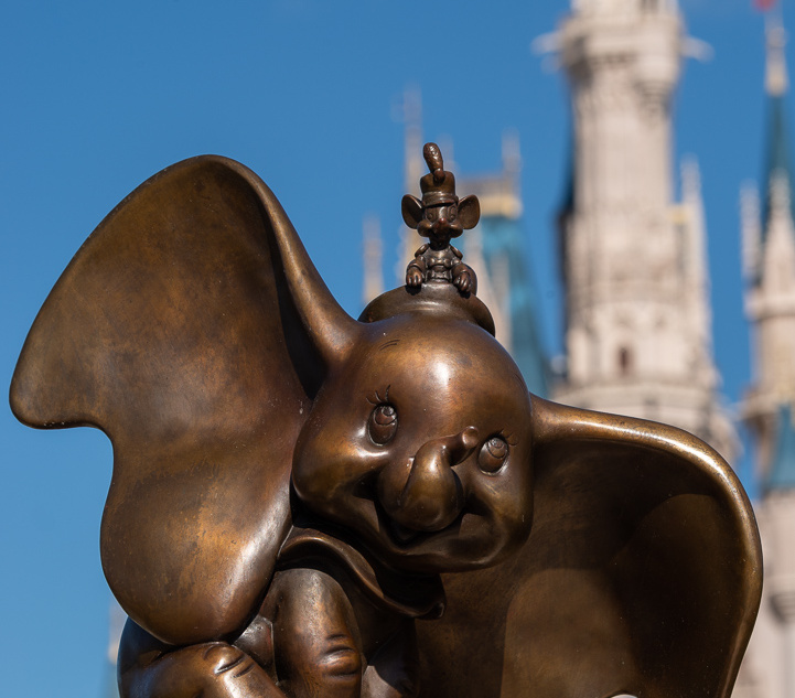 Dumbo statue