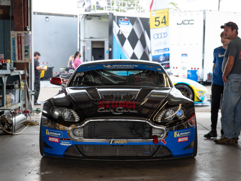 Automatic Racing Aston Martin V8 Vantage GT4