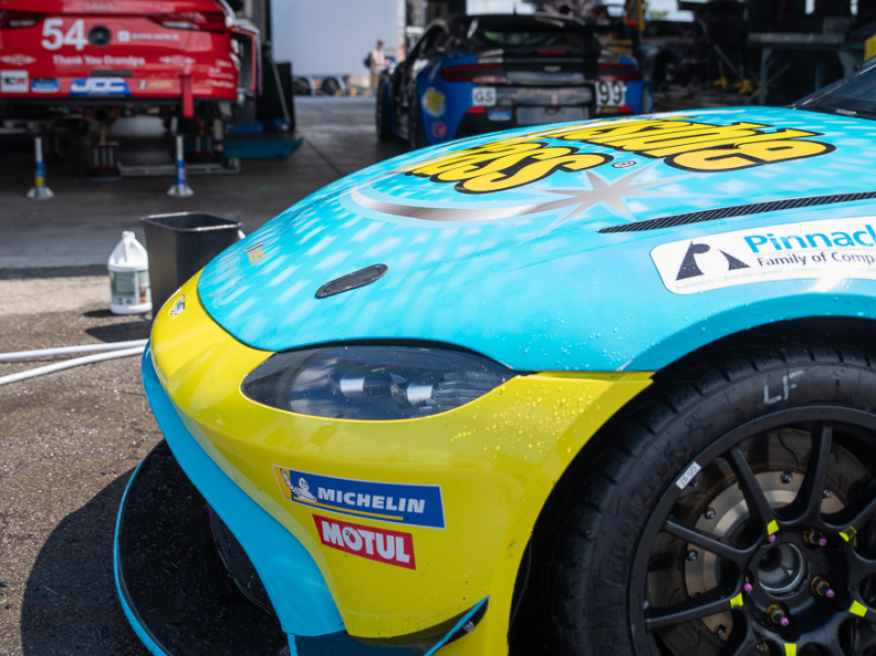 Automatic Racing Aston Martin V8 Vantage GT4